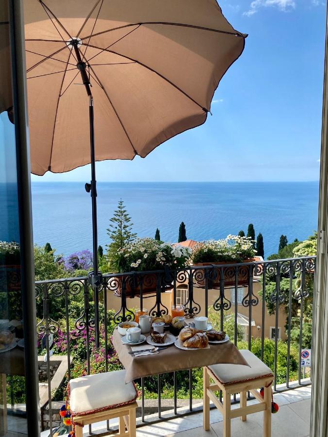 Chiaro Di Luna Bed & Breakfast